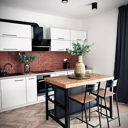 White Glove Deluxe Nowe Zatorze